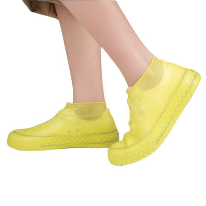 Stop Soaked Sneakers! Heavy-Duty Rain Shoe Covers – Anti-Slip & Fold Into Your Bag 🌧️
